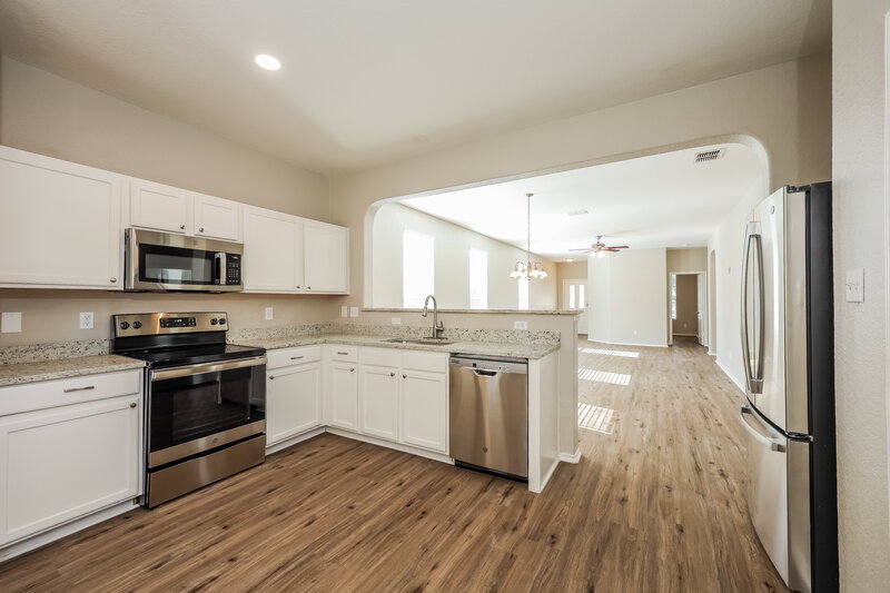 1,995/Mo, 27330 Wrought Iron San Antonio, TX 78260 Kitchen View 2