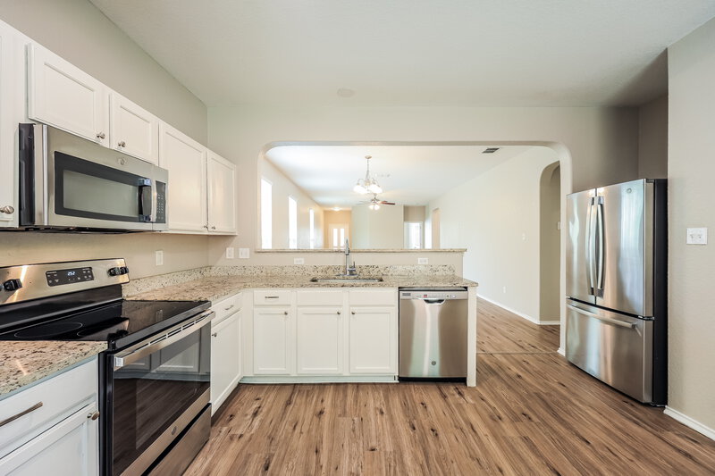 1,955/Mo, 27330 Wrought Iron San Antonio, TX 78260 Kitchen View 3