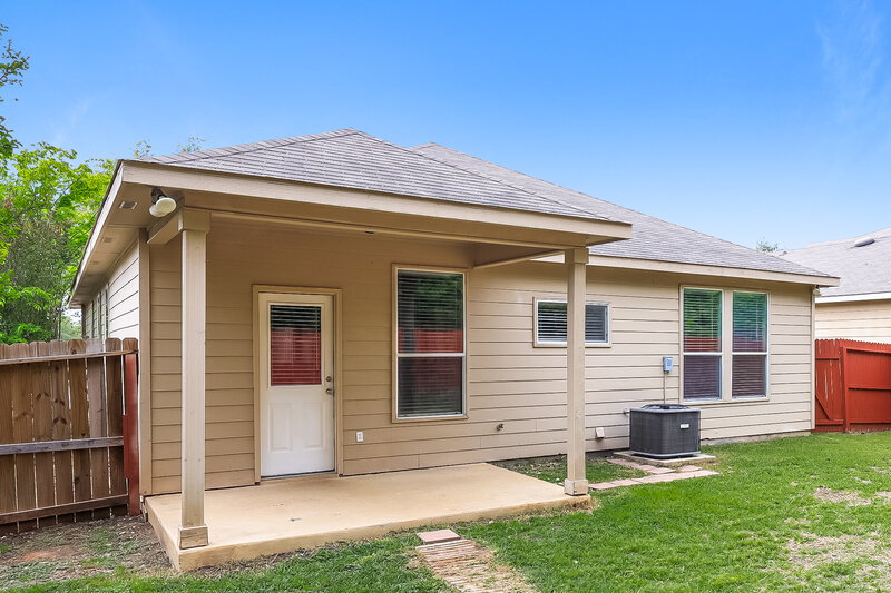 1,955/Mo, 27330 Wrought Iron San Antonio, TX 78260 Rear View