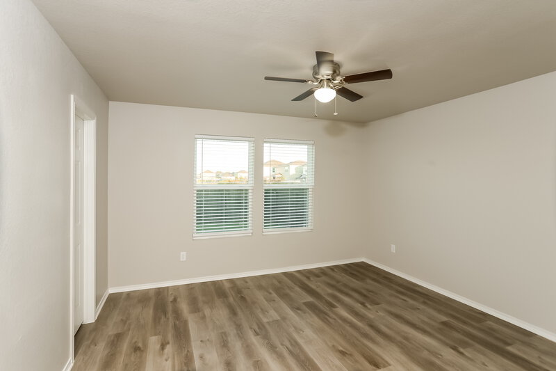 1,805/Mo, 9847 Silver Mist Way San Antonio, TX 78254 Main Bedroom View 2