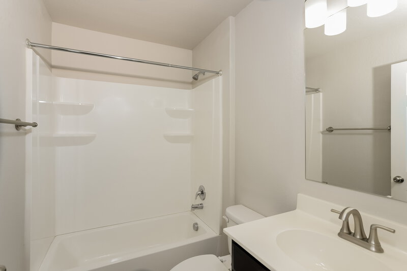 1,805/Mo, 9847 Silver Mist Way San Antonio, TX 78254 Bathroom View