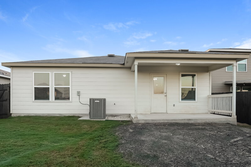 1,805/Mo, 9847 Silver Mist Way San Antonio, TX 78254 Rear View