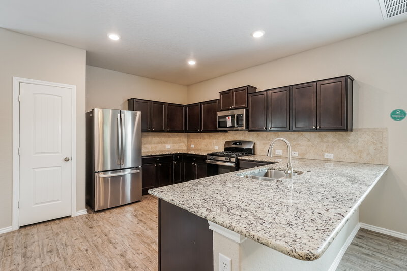 1,810/Mo, 2002 Marbach Woods San Antonio, TX 78245 Kitchen View