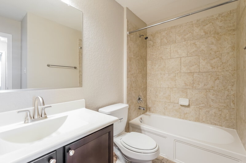 1,810/Mo, 2002 Marbach Woods San Antonio, TX 78245 Bathroom View