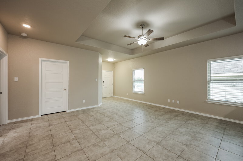 1,845/Mo, 7410 Coral Bells Ct Converse, TX 78109 Dining Room View