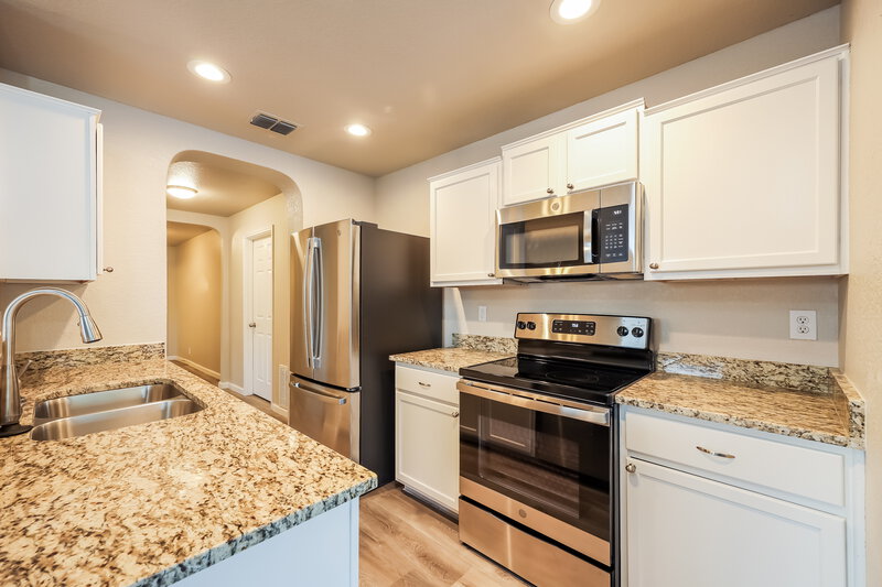1,675/Mo, 7826 Juno Hts San Antonio, TX 78252 Kitchen View