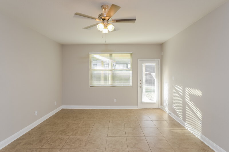 1,870/Mo, 11328 Silver Rose San Antonio, TX 78245 Living Room View