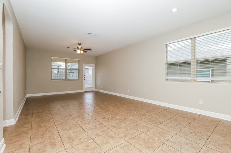 1,755/Mo, 11328 Silver Rose San Antonio, TX 78245 Dining Room View