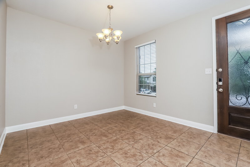 1,755/Mo, 11328 Silver Rose San Antonio, TX 78245 Dining Room View 2