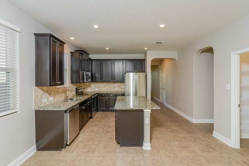 1,870/Mo, 11328 Silver Rose San Antonio, TX 78245 Kitchen View 3