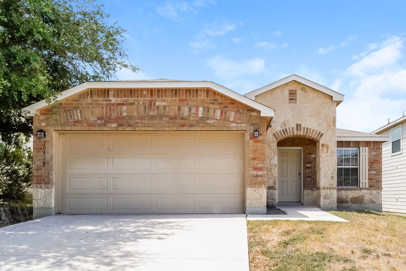 1,820/Mo, 10930 Rustic Cedar San Antonio, TX 78245 External View