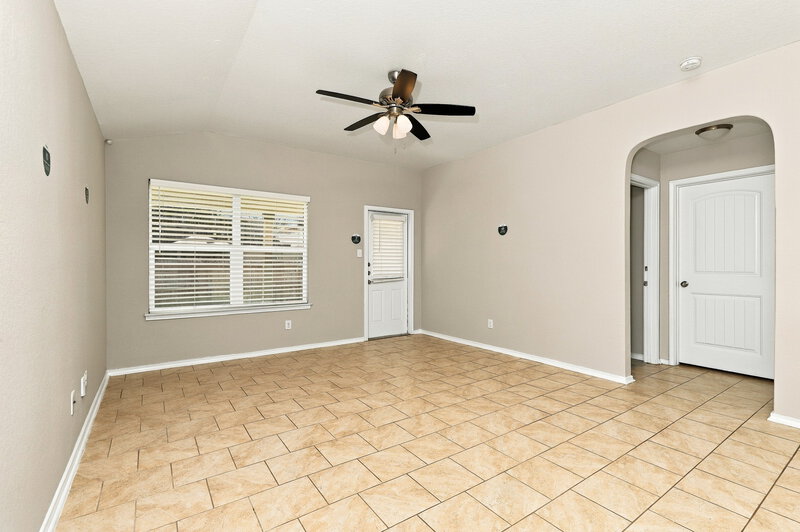 1,785/Mo, 5714 Goliad Blf San Antonio, TX 78222 Living Room View