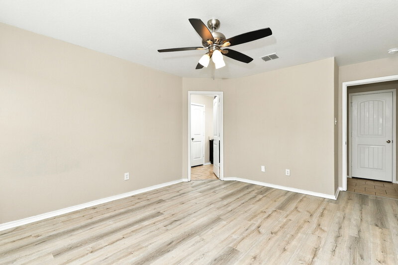 1,785/Mo, 5714 Goliad Blf San Antonio, TX 78222 Primary Bedroom View 2