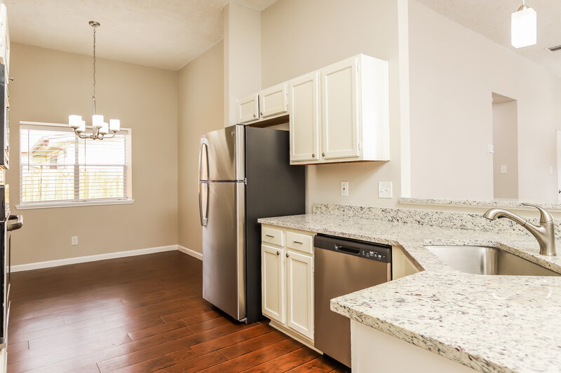 1,735/Mo, 5423 Park Lk San Antonio, TX 78244 Kitchen View