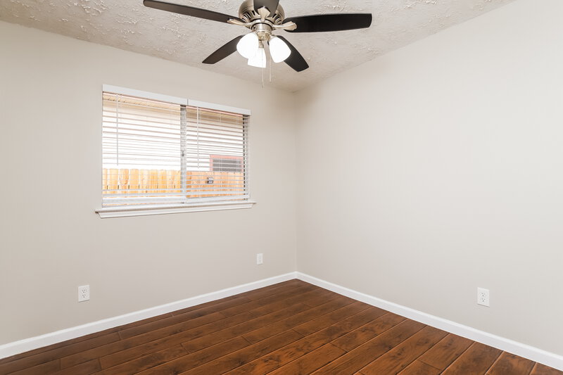 1,735/Mo, 5423 Park Lk San Antonio, TX 78244 Bedroom View 2