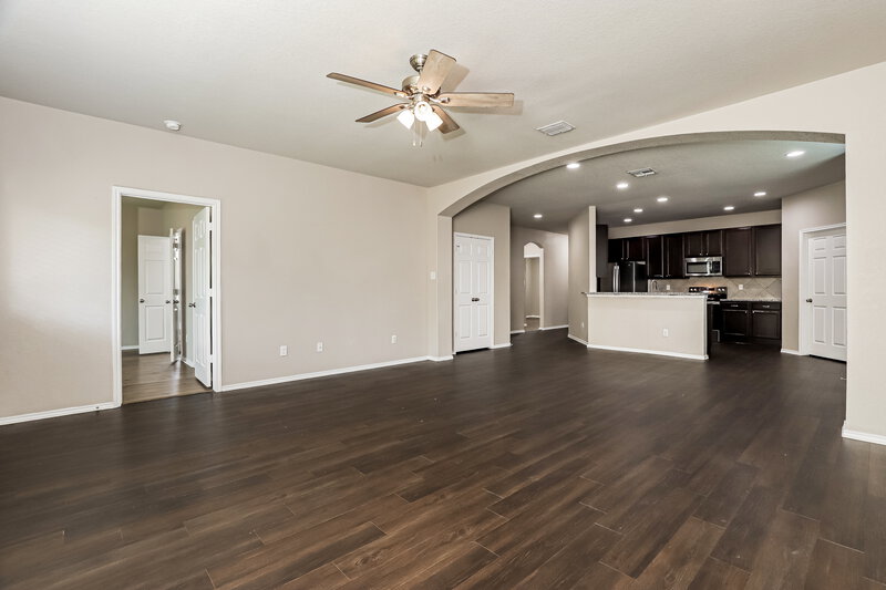 1,665/Mo, 5934 Ivans Farm San Antonio, TX 78244 Living Room View 2