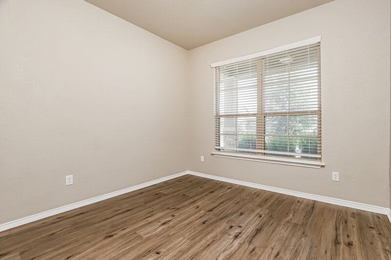 1,665/Mo, 5934 Ivans Farm San Antonio, TX 78244 Main Bedroom View
