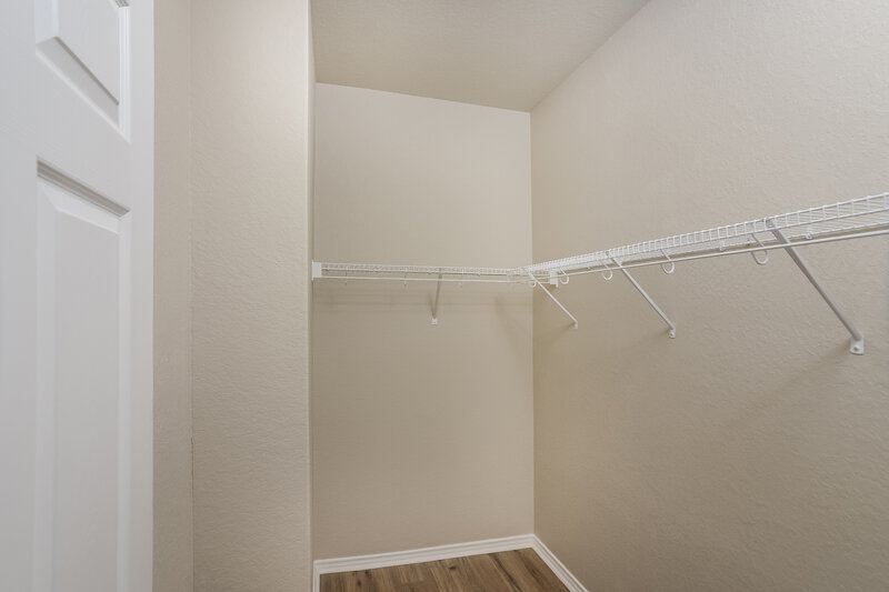 1,700/Mo, 5934 Ivans Farm San Antonio, TX 78244 Walk In Closet View