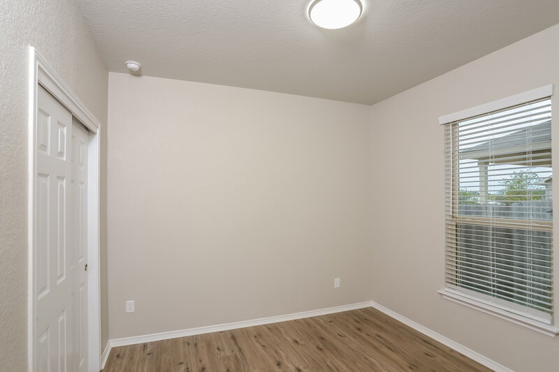 1,700/Mo, 5934 Ivans Farm San Antonio, TX 78244 Bedroom View 2