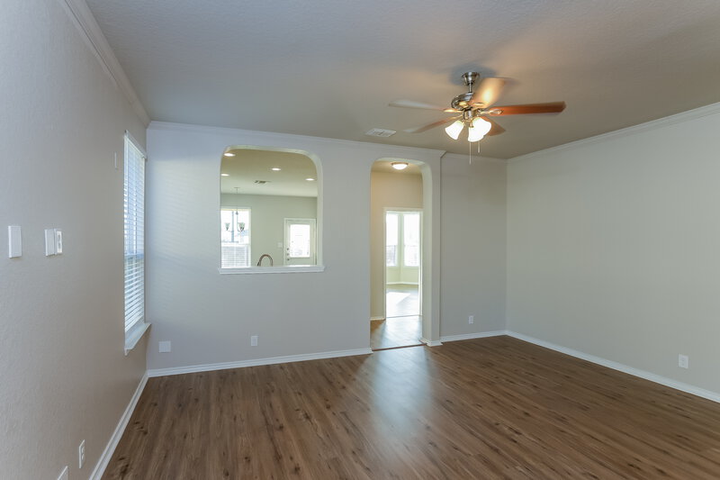 1,750/Mo, 654 Sea Eagle San Antonio, TX 78253 Living Room View 2