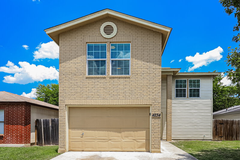 0/Mo, 4234 Sunrise Cove Dr San Antonio, TX 78244 External View