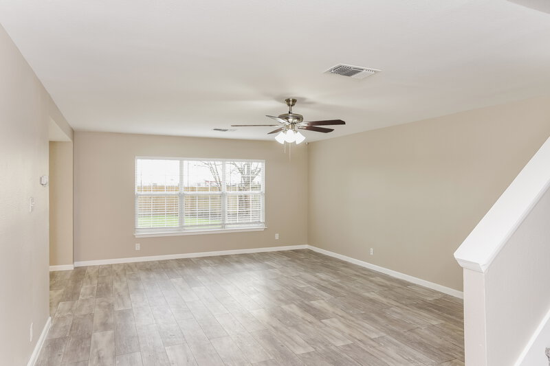 1,685/Mo, 4234 Sunrise Cove Dr San Antonio, TX 78244 Living Room View