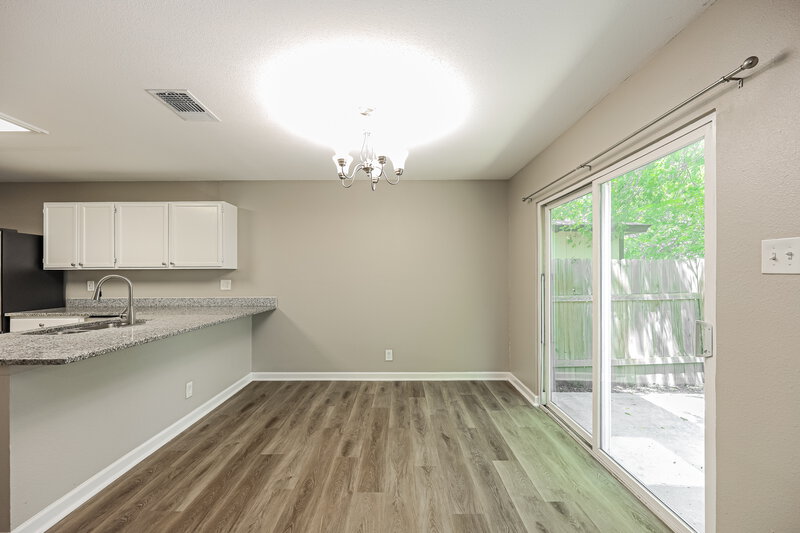 0/Mo, 4234 Sunrise Cove Dr San Antonio, TX 78244 Dining Room View