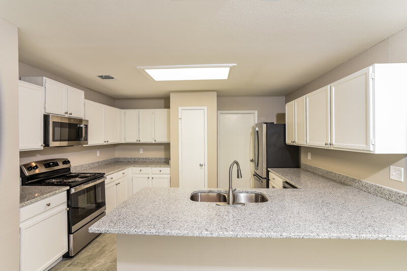 1,685/Mo, 4234 Sunrise Cove Dr San Antonio, TX 78244 Kitchen View