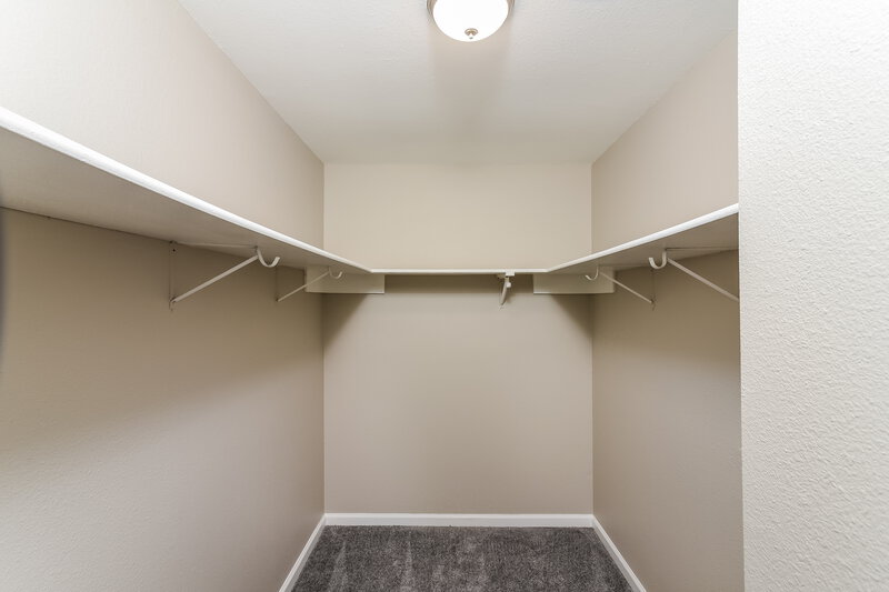 1,685/Mo, 4234 Sunrise Cove Dr San Antonio, TX 78244 Walk In Closet View