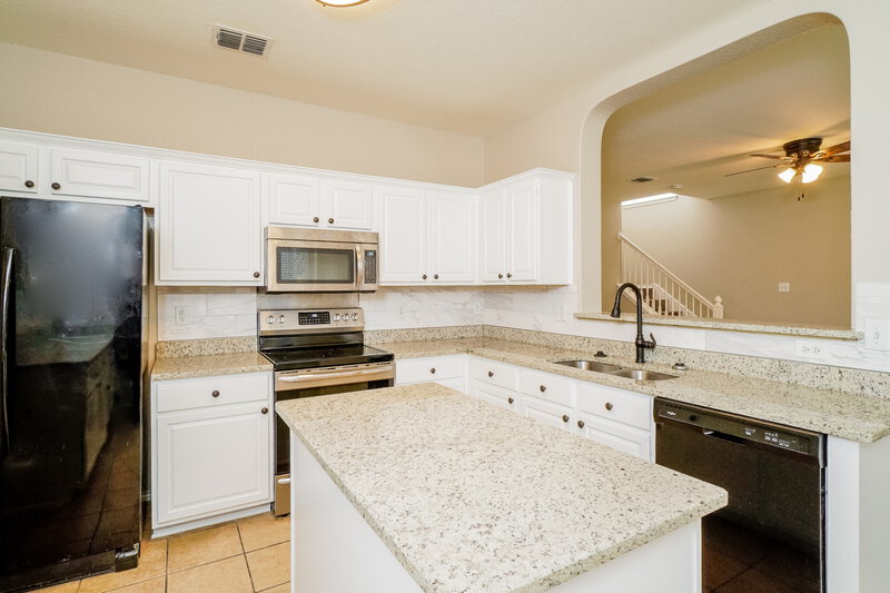 2,375/Mo, 17243 Ashbury Lodge San Antonio, TX 78247 Kitchen View 2