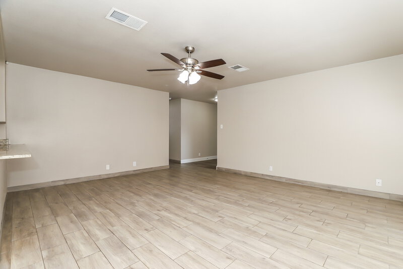 1,815/Mo, 10507 Stone Creek Pl San Antonio, TX 78254 Living Room View