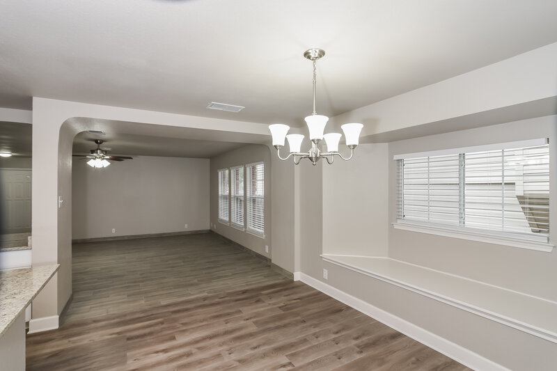 2,005/Mo, 10507 Stone Creek Pl San Antonio, TX 78254 Dining Room View 2