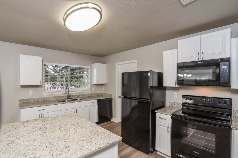 2,005/Mo, 10507 Stone Creek Pl San Antonio, TX 78254 Kitchen View 2