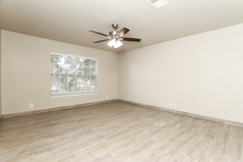 1,815/Mo, 10507 Stone Creek Pl San Antonio, TX 78254 Main Bedroom View