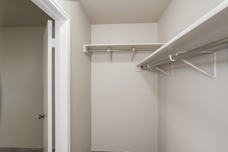 2,005/Mo, 10507 Stone Creek Pl San Antonio, TX 78254 Walk In Closet View