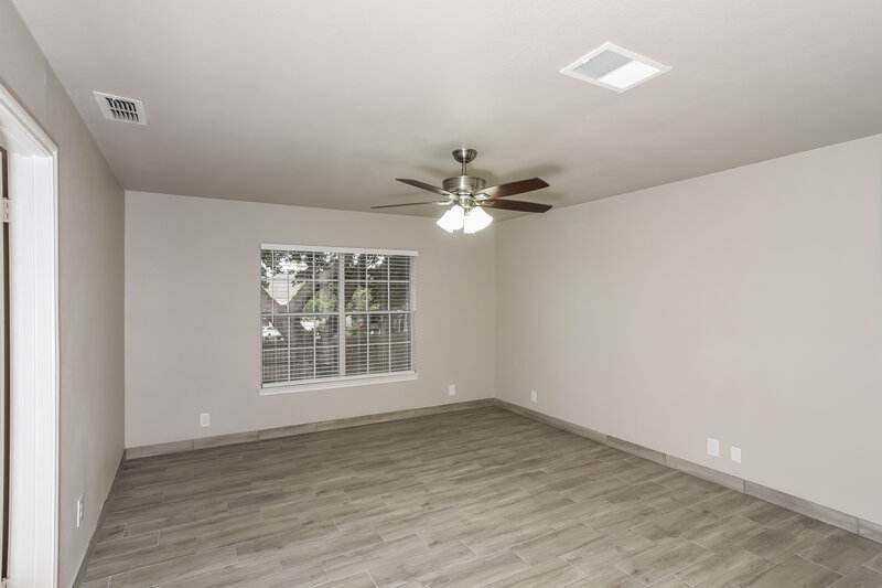 2,005/Mo, 10507 Stone Creek Pl San Antonio, TX 78254 Bedroom View 2