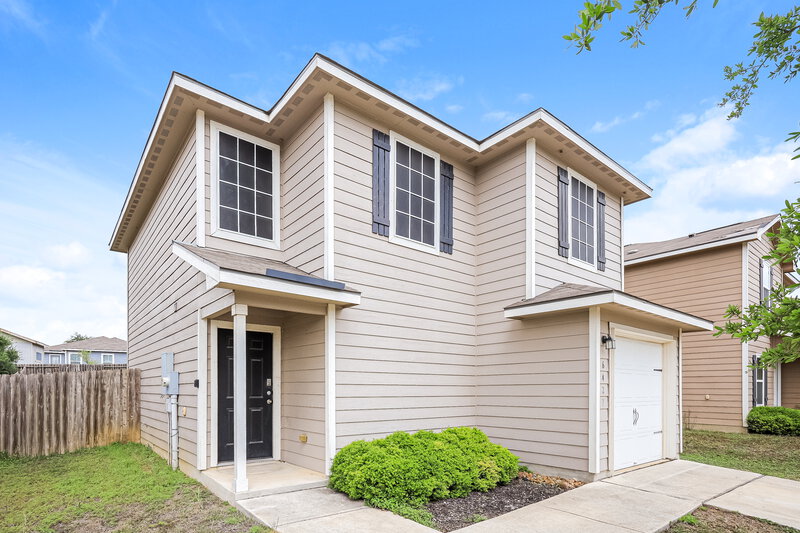 1,630/Mo, 6427 Woodcliff Bnd San Antonio, TX 78222 Front View