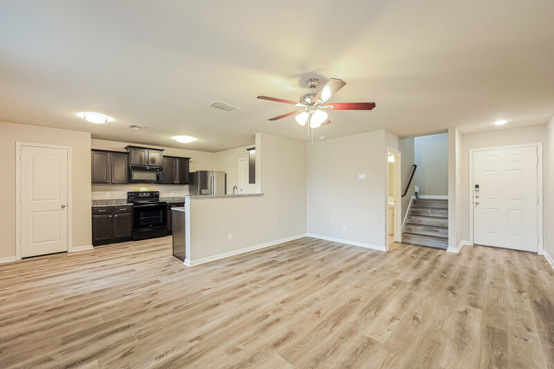 1,630/Mo, 6427 Woodcliff Bnd San Antonio, TX 78222 Living Room View 3