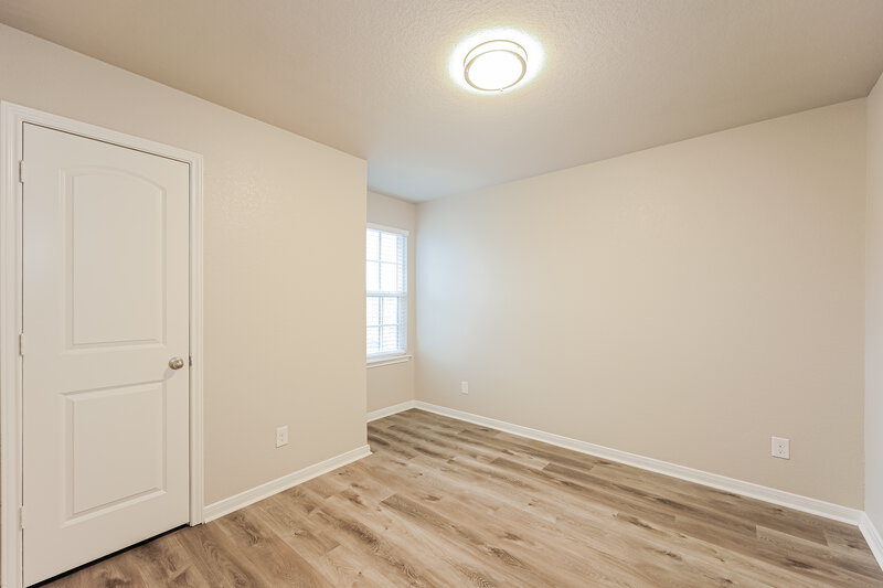 1,630/Mo, 6427 Woodcliff Bnd San Antonio, TX 78222 Bedroom View 2