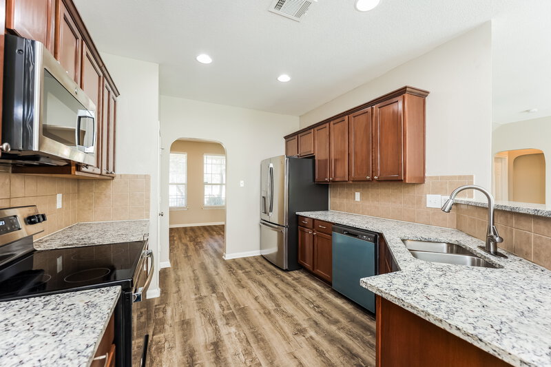 2,320/Mo, 7927 Live Oak Vista San Antonio, TX 78250 Kitchen View