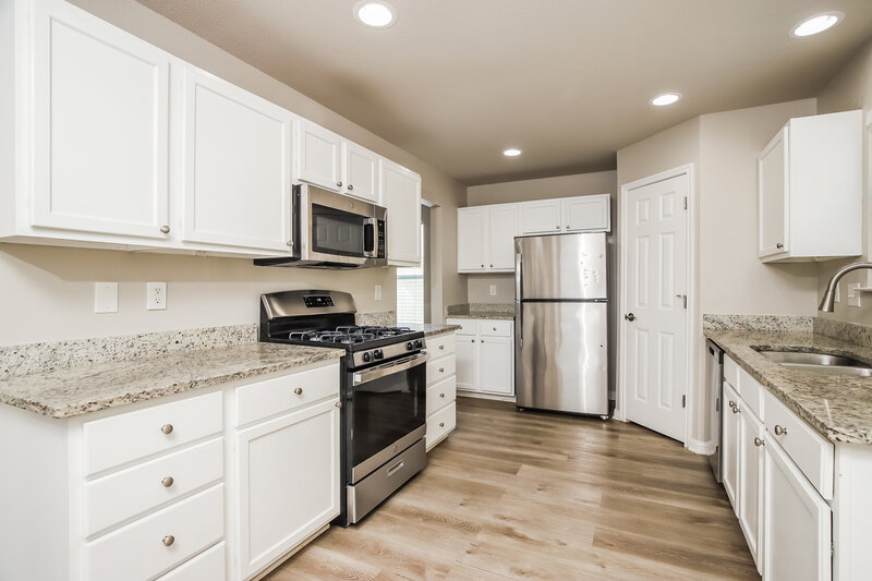 1,970/Mo, 16039 Gino Park San Antonio, TX 78247 Kitchen View 2