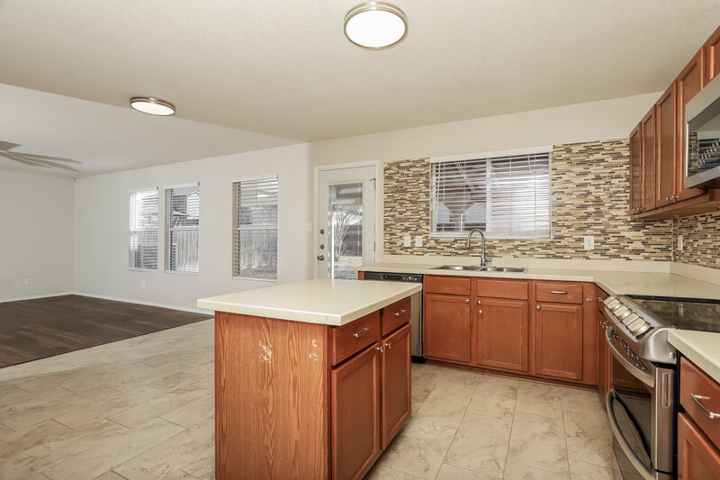 1,870/Mo, 9518 Boatman Pier Converse, TX 78109 Kitchen View