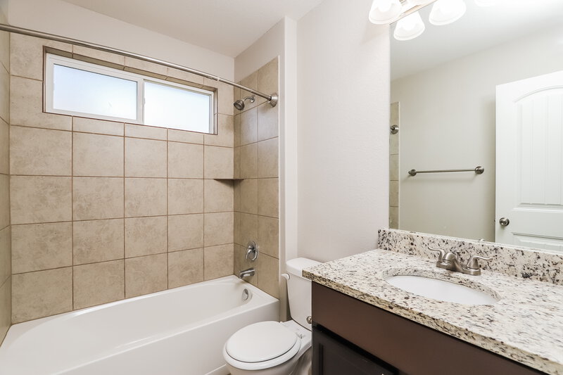1,770/Mo, 12114 Pearl Jubilee San Antonio, TX 78245 Bathroom View