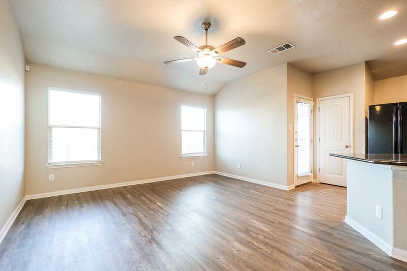 1,715/Mo, 2617 Mccrae New Braunfels, TX 78130 Dining Room View