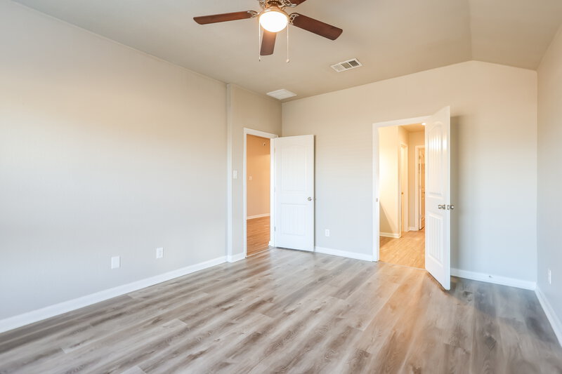 1,715/Mo, 2617 Mccrae New Braunfels, TX 78130 Main Bedroom View