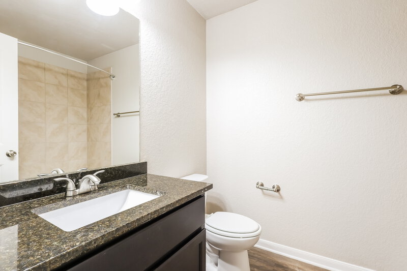 1,715/Mo, 2617 Mccrae New Braunfels, TX 78130 Bathroom View