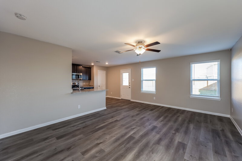 1,515/Mo, 11711 Viney Pass San Antonio, TX 78252 Living Room View