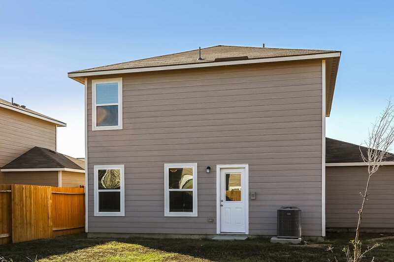 1,515/Mo, 11711 Viney Pass San Antonio, TX 78252 Rear View