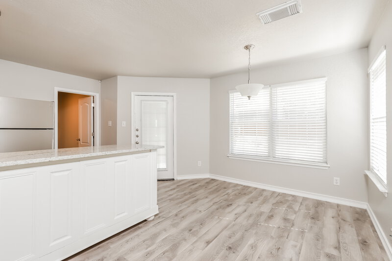2,300/Mo, 906 Saxonhill Dr San Antonio, TX 78253 Breakfast Nook View