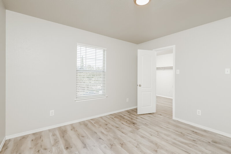 2,300/Mo, 906 Saxonhill Dr San Antonio, TX 78253 Bedroom View 3